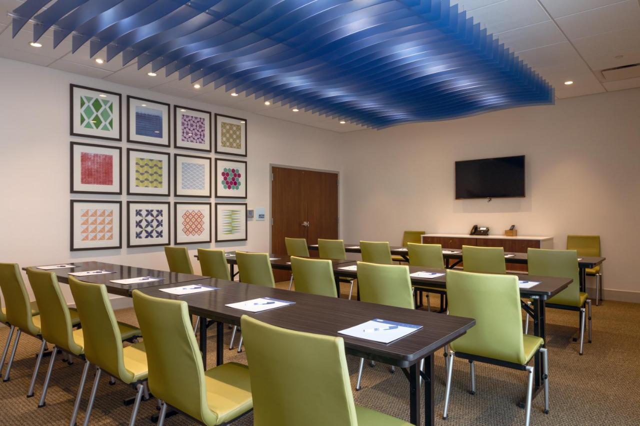 Holiday Inn Express & Suites - Tulsa Downtown - Arts District By Ihg Экстерьер фото